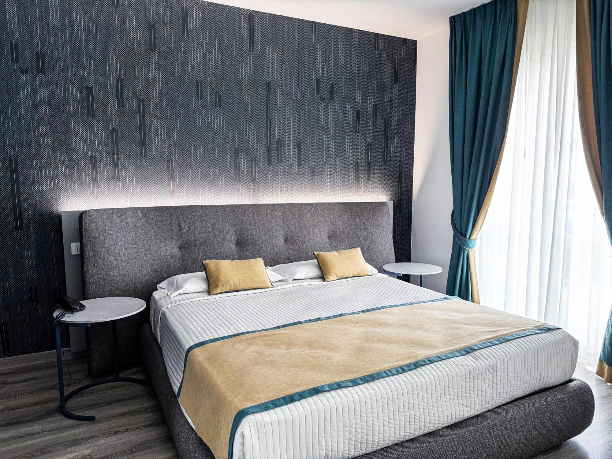 Mediterranea Hotel & Convention Center Salerno Eksteriør bilde